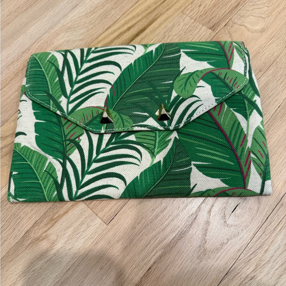 Stella Dot Tropical Green Leaf Print Clutch